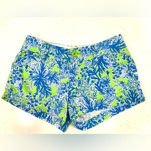 Beautiful!! Lilly Pulitzer Shorts Walsh Casual Floral Print .